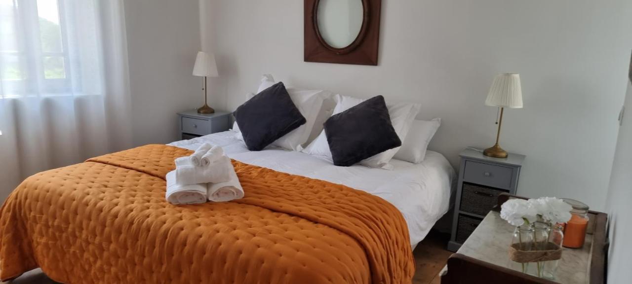 Bed and Breakfast Le Petit Eden Saint-Quentin-la-Poterie Exterior foto